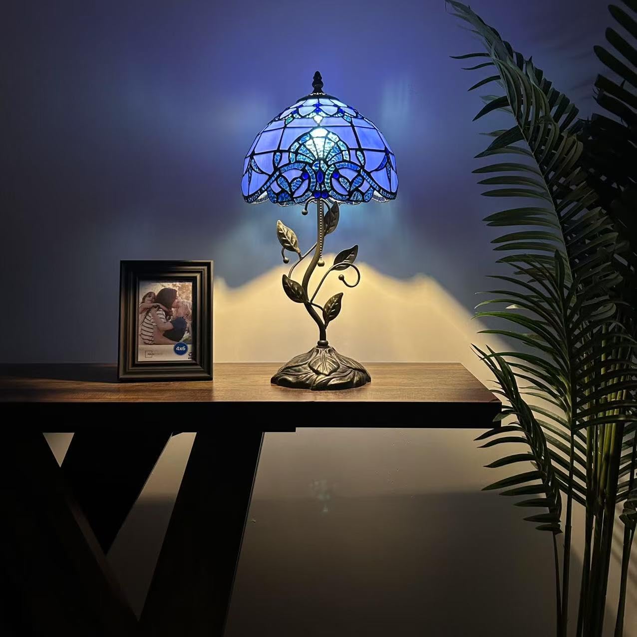 Stained Glass Table Lamp Blue Baroque Style Included LED Bulb for Living Room Bedroom Bedside 10" W*10" D*20" H