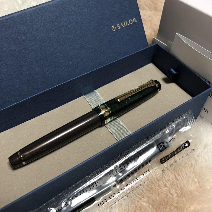 Amazon | 限定 セーラー 万年筆 クリスマスプディング ニブMF中