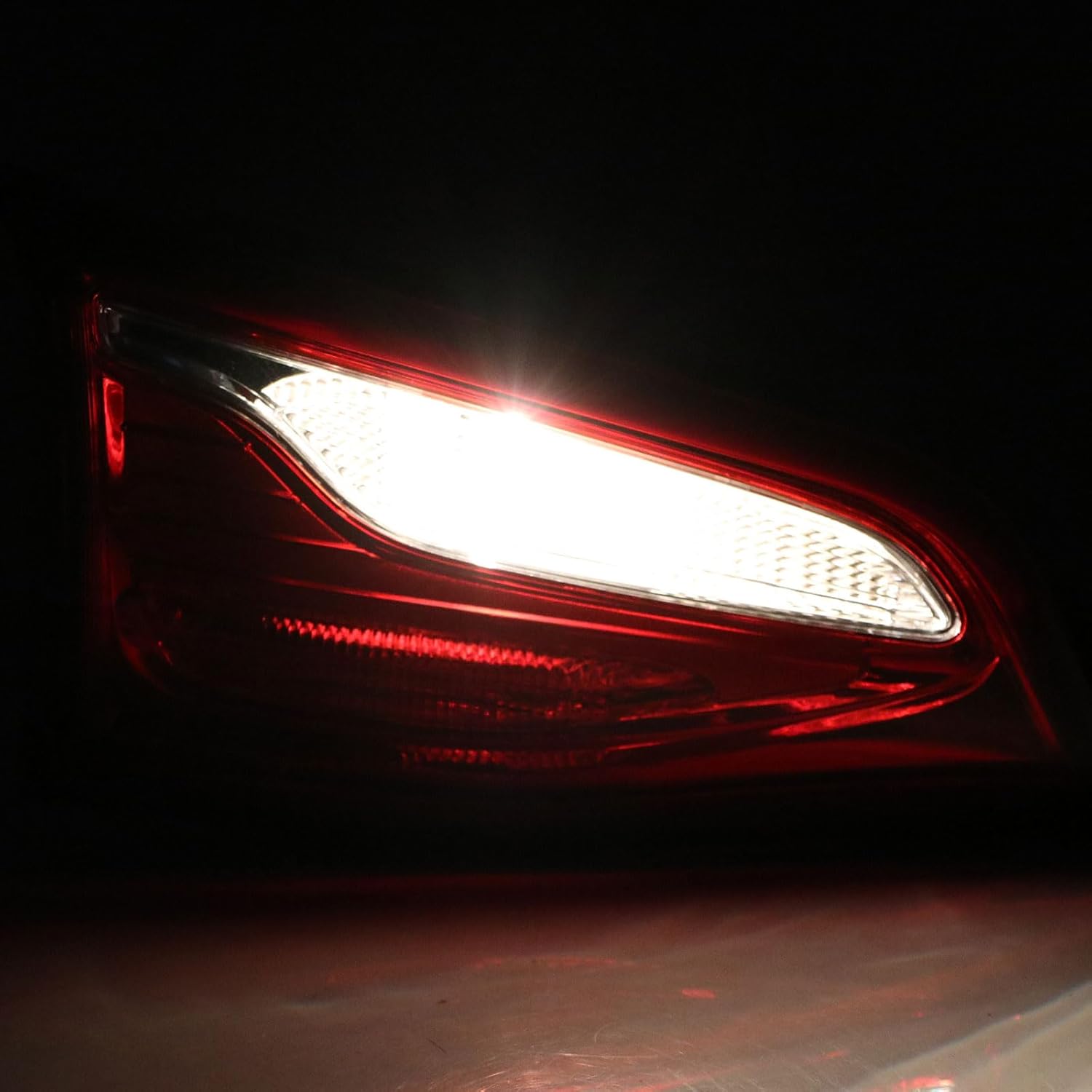 Tail Light Assembly Inner Compatible with Chevy Equinox 2018 2019 2020 Left Inner Side Replace:84341669