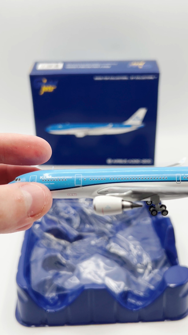Gemini 1/400 KLM A330-200 95周年記念 Gemini 1/400 KLM A330-200 95周年記念 - メルカリ