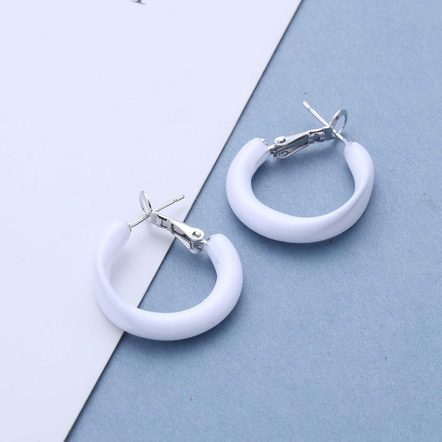 Vintage Acrylic Blue Circle Hoop Earrings Twist Hoop Dangle Earring Enamel Circle Earring Candy Color Round Earrings Jewelry for Women - Image 3