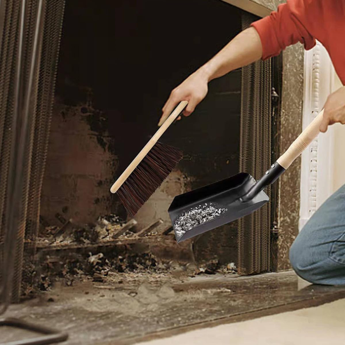 WOONEKY Accessori per la Pulizia del Focolare con Paletta e Scopa in Legno Guanti Silicone Isolanti Antiscottatura Attrezzi Legna Multifunzionali per Stufa e Caminetto Spazzola Durevole