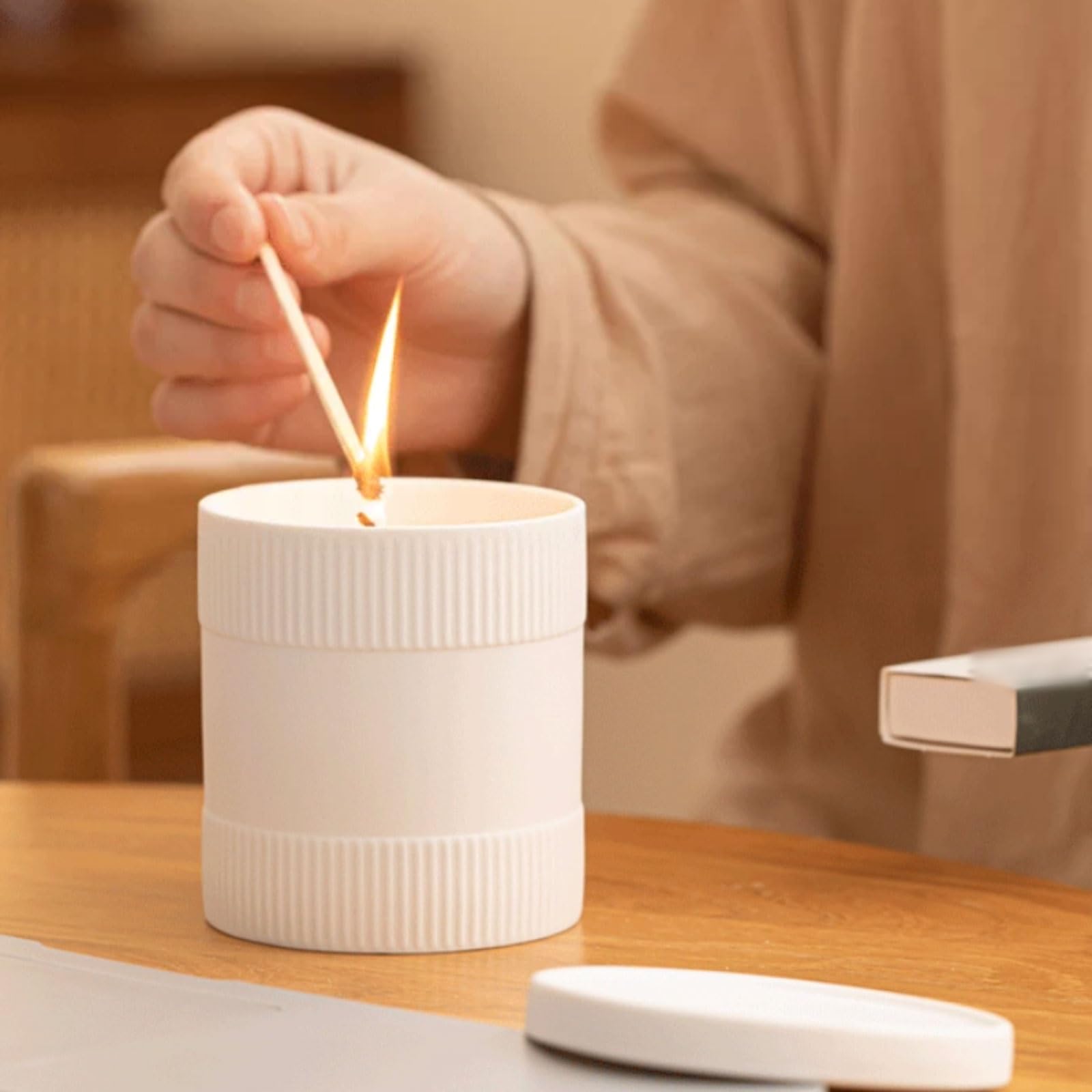 Exquisito Velas de cerámica con tapa hechas con cera de soja y aceites esenciales, velas en tarro reutilizables, de larga duración, perfumadas for el hogar meloso(Balsam Cardamom)