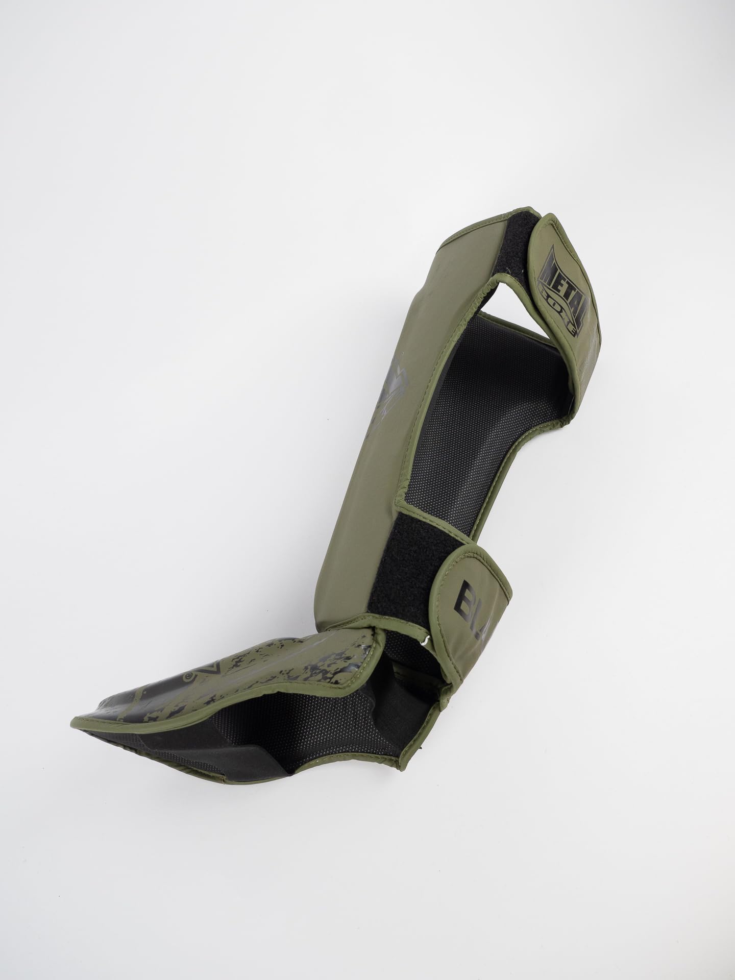 METAL BOXE Protège Tibias-Pieds Blade