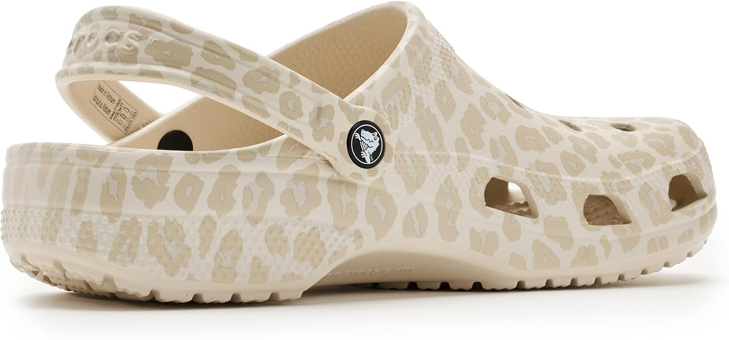 Crocs Unisex-Adult Classic Clog - Seasonal Graphic