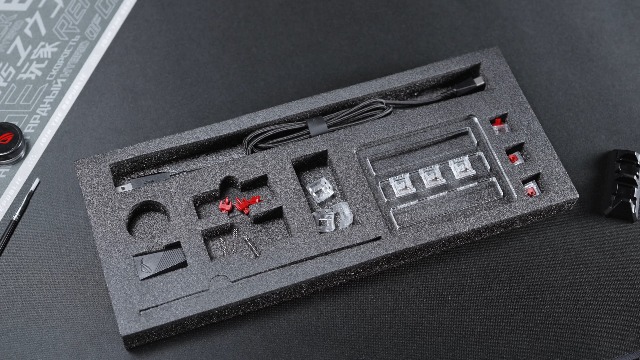 Amazon.co.jp: ASUS ゲーミングキーボード カスタムキーボード ROG