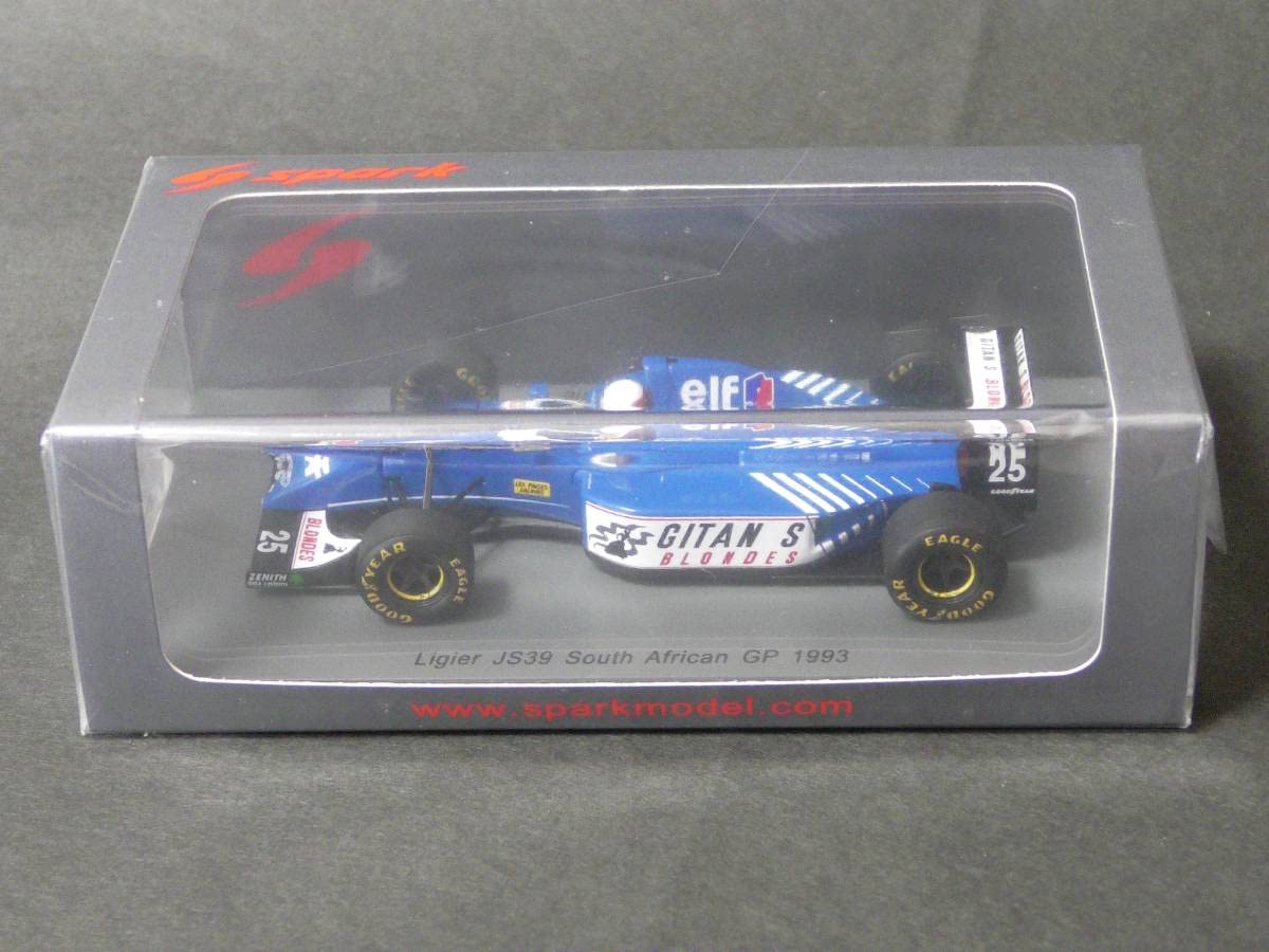 VOITURE 1/43 F1 LIGIER JS39 MARTIN BRUNDLE SOUTH AFRICA GP 1993 - SPARK