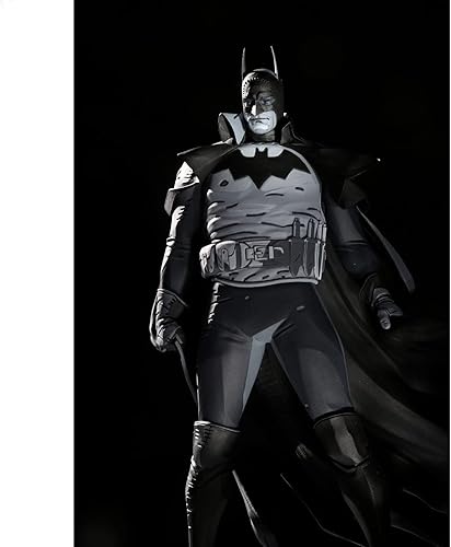 Miniatura 5 de DC Direct Batman en blanco y negro Batman por Mike Mignola (Gotham by Gaslight) estatua de resina 110