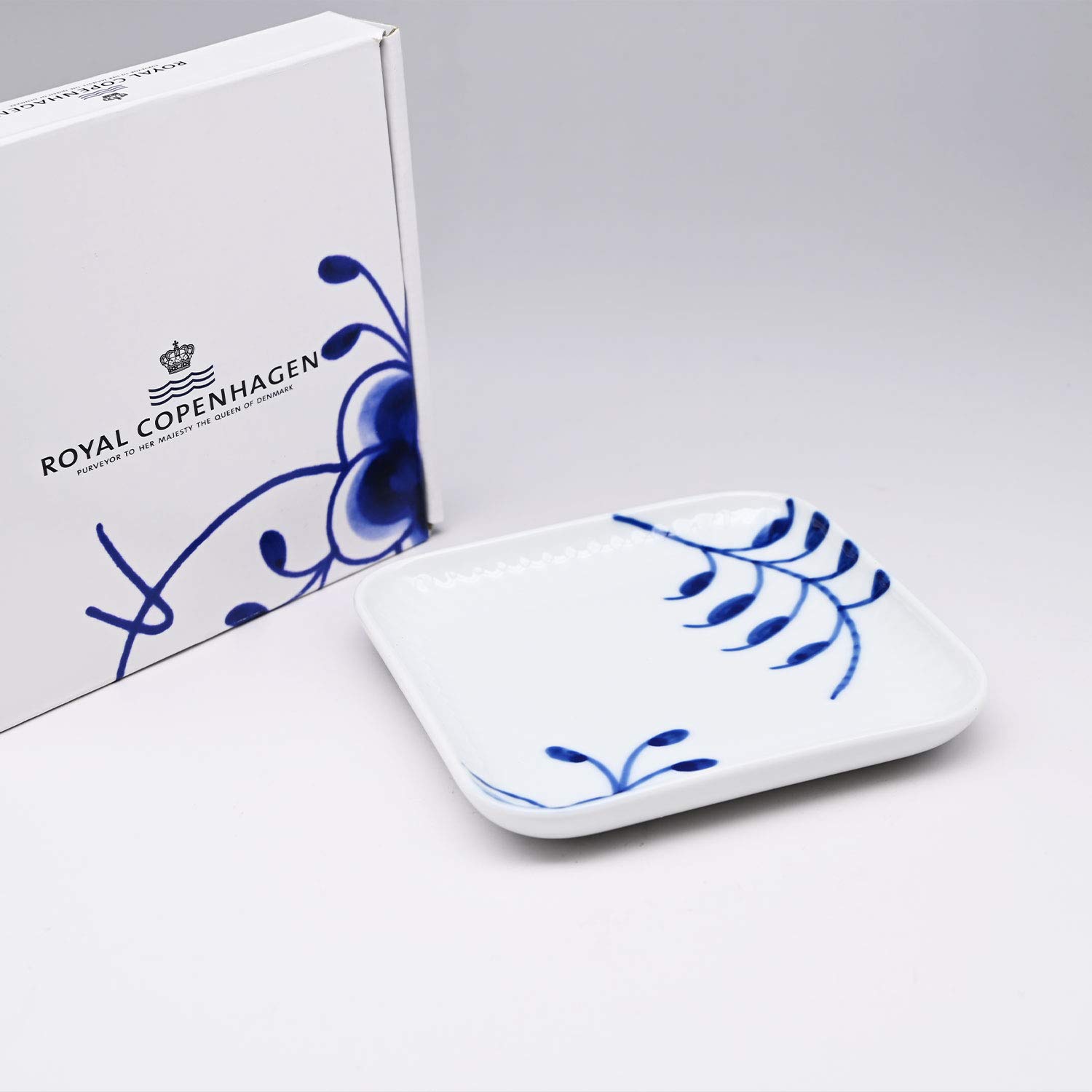 Amazon.co.jp: ロイヤルコペンハーゲン ブルーフルーテッド メガ 
