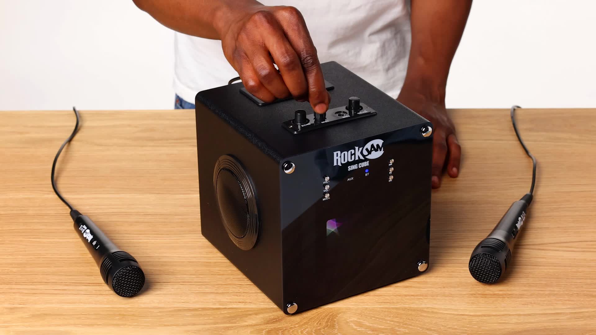 RockJam SING CUBE ポータブルカラオケスピーカー 本体 Watch RockJam RJSC01-BK Singcube 5-Watt Rechargeable Bluetooth