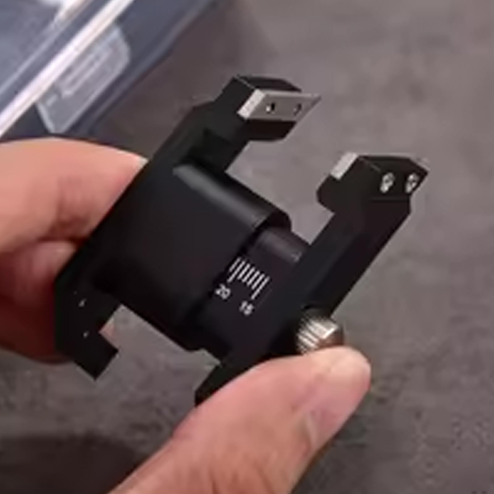 Removedor de eslabones de pulsera de reloj, materiales de aleación de acero, alicates de 4 colores elegantes para entusiastas de la reparación, herramienta de eliminación de bandas