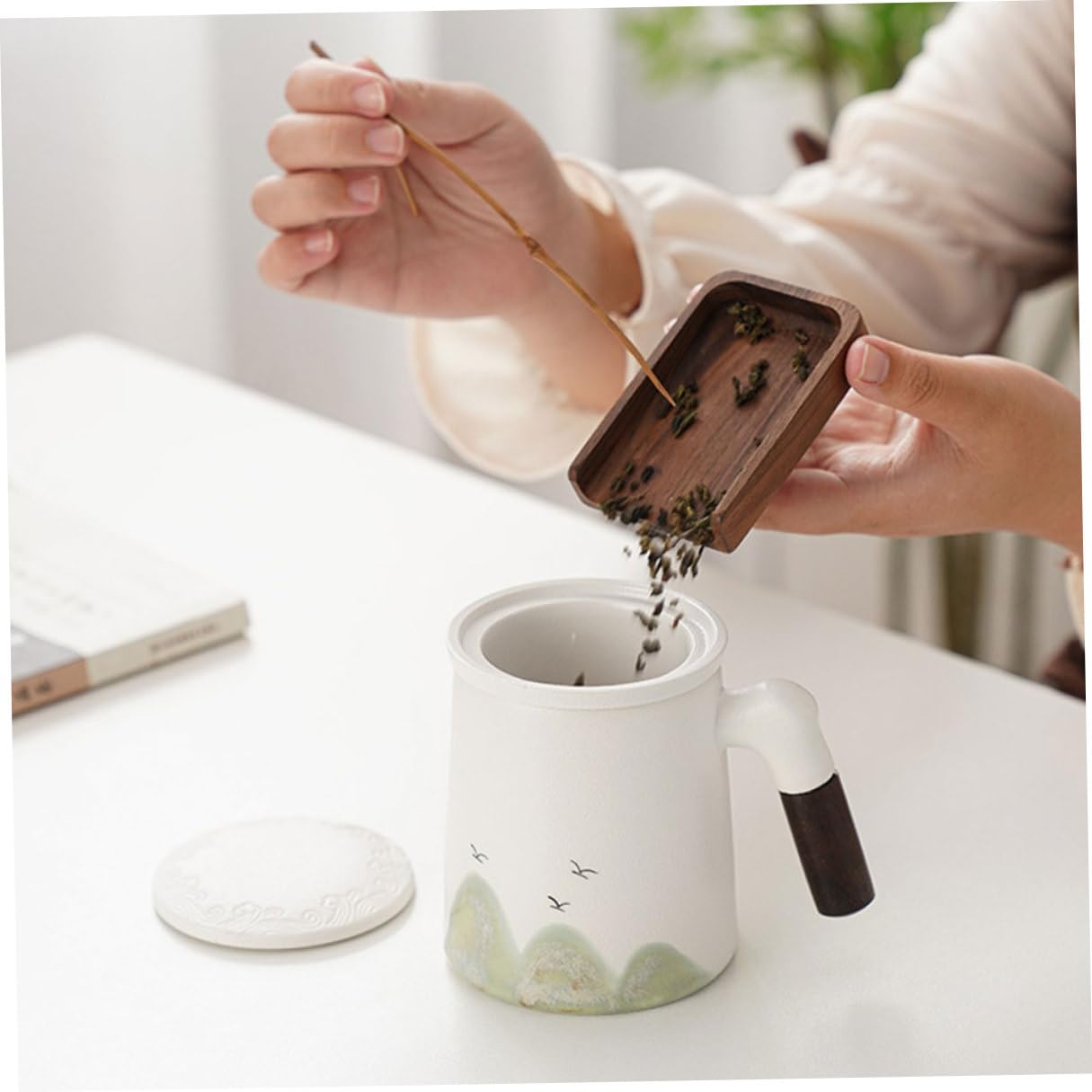 Gadpiparty Taza de Cerámica con Infusor y Tapa Taza Pequeña para Té con Filtro Integrado Color Diseño Compacto y Ligera para Uso Doméstico y Oficina