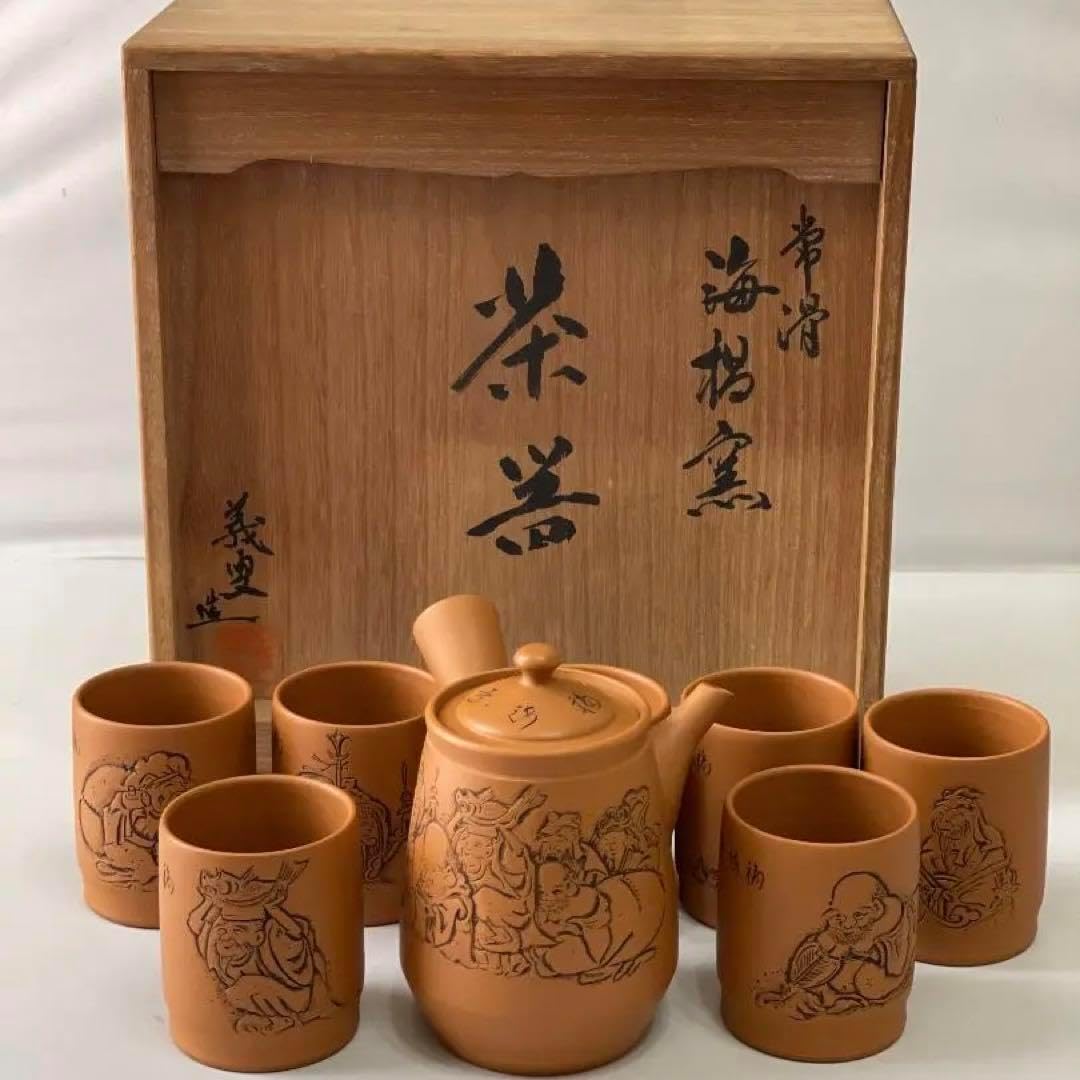 常滑焼　義叟作　伯宝彫り　七福神　急須　湯呑７点セット　茶器　煎茶道具 常滑焼 義叟作 伯宝彫り 七福神 急須 湯呑7点セット 茶器 煎茶