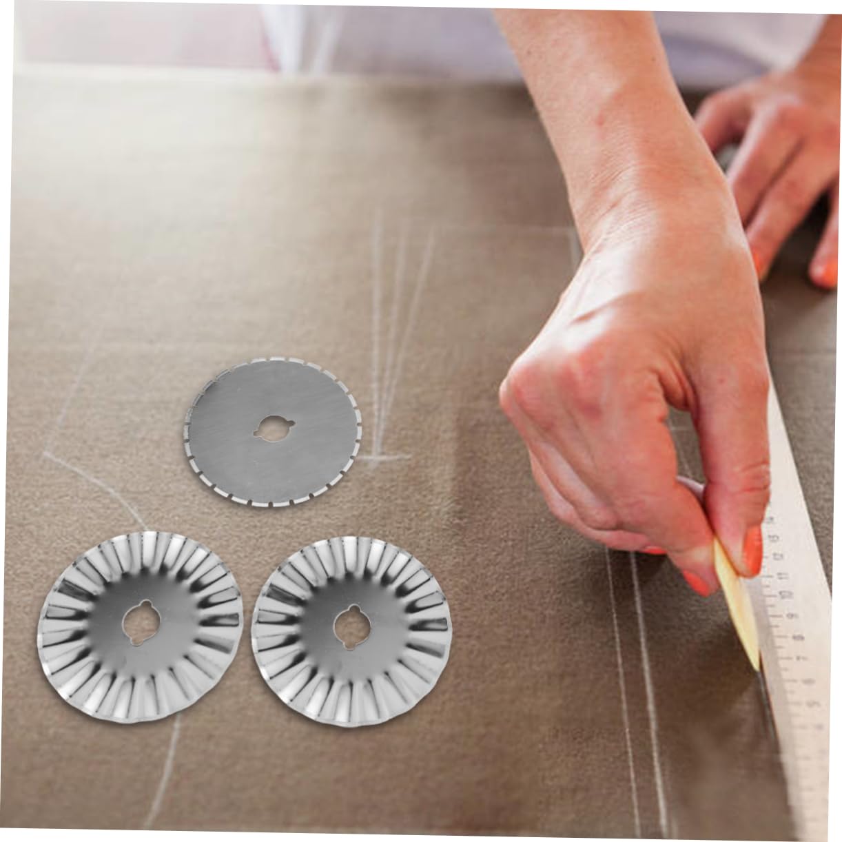 14piezas Cuchillas De Rotativas Con Estuche Dashed y Wavy Para Tela y Papel Manualidades y Costura