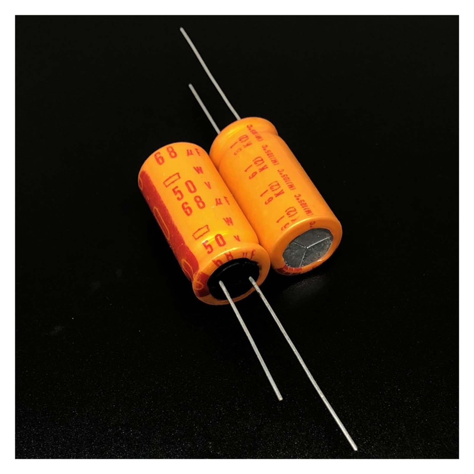 Condensateur électrolytique 50V 68uF aluminium Chemi-Con NCC 12.5x25mm série W 130°C