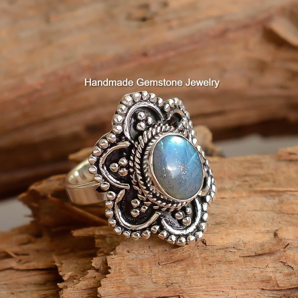 Embrace Mystical Elegance with this Stunning Labradorite Floral Boho Ring – A Captivating Blue Flash Gemstone, Perfect as a December Birthstone, Healing Crystal, or Unique Wedding