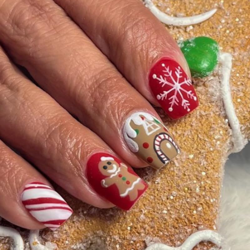 TENPAL Christmas Press on Nails Short Square Acrylic Red Nails Press Ons Gingerbread Snowflake Fake Nails with Glue Full Cover Matte New Year Press on