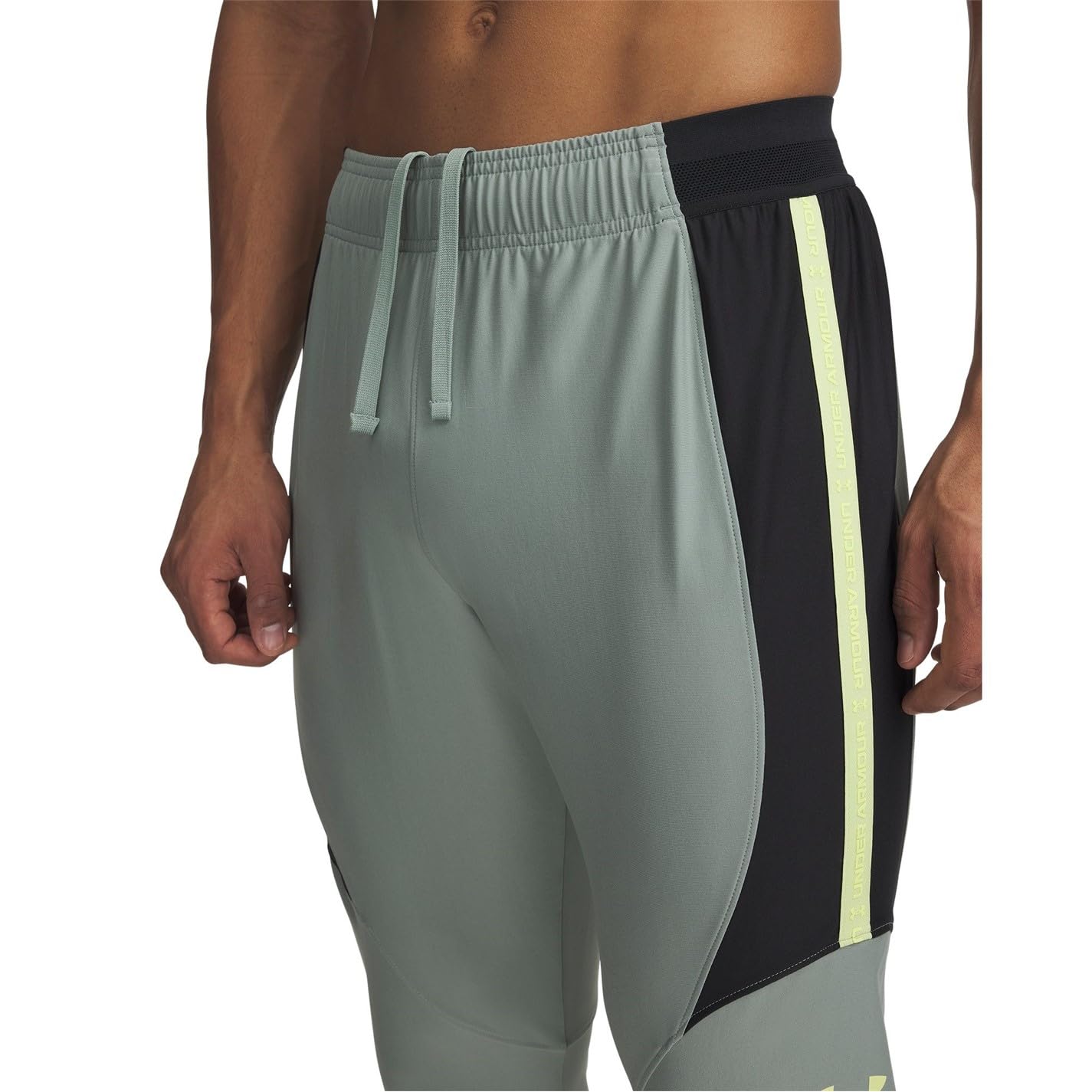 Under Armour Hombre Pantalones De Jogging Challenger Pro, Black/White