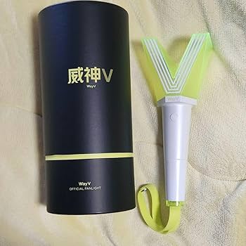 【未使用】WayV way v 威神V ペンライト　旧　ネギ鈍器 Amazon.co.jp: wayv 威神 ペンライト ネギ鈍器 ネギ棒 : おもちゃ
