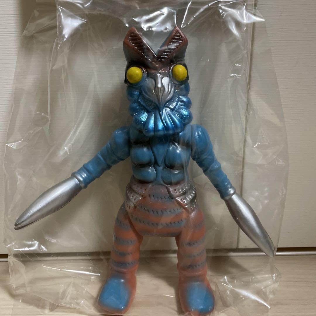 Amazon.co.jp: ブルマァク BULLMARK ソフビ バルタン星人 ブラウンver 
