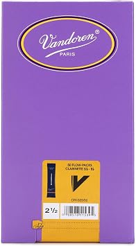 Vandoren CR1025/50 Bb Clarinet Traditional Reeds Strength 2.5; Box of 50