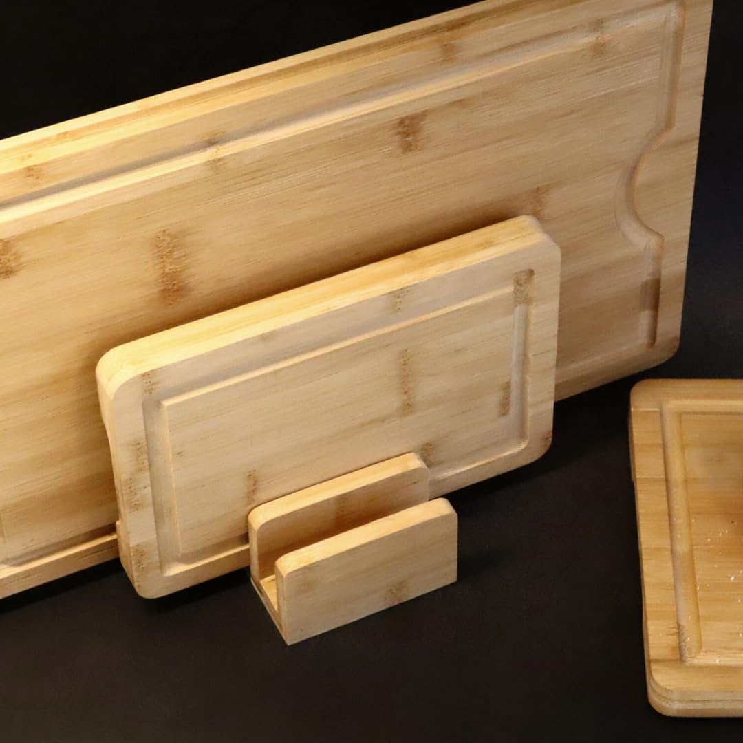 Lacers PurpleLine - Tabla de cortar de madera de bambú de 4 piezas con ranura para jugo y pies antideslizantes, juego de tabla de cortar con soporte, duradera, versátil, perfecta para cocina, carne,
