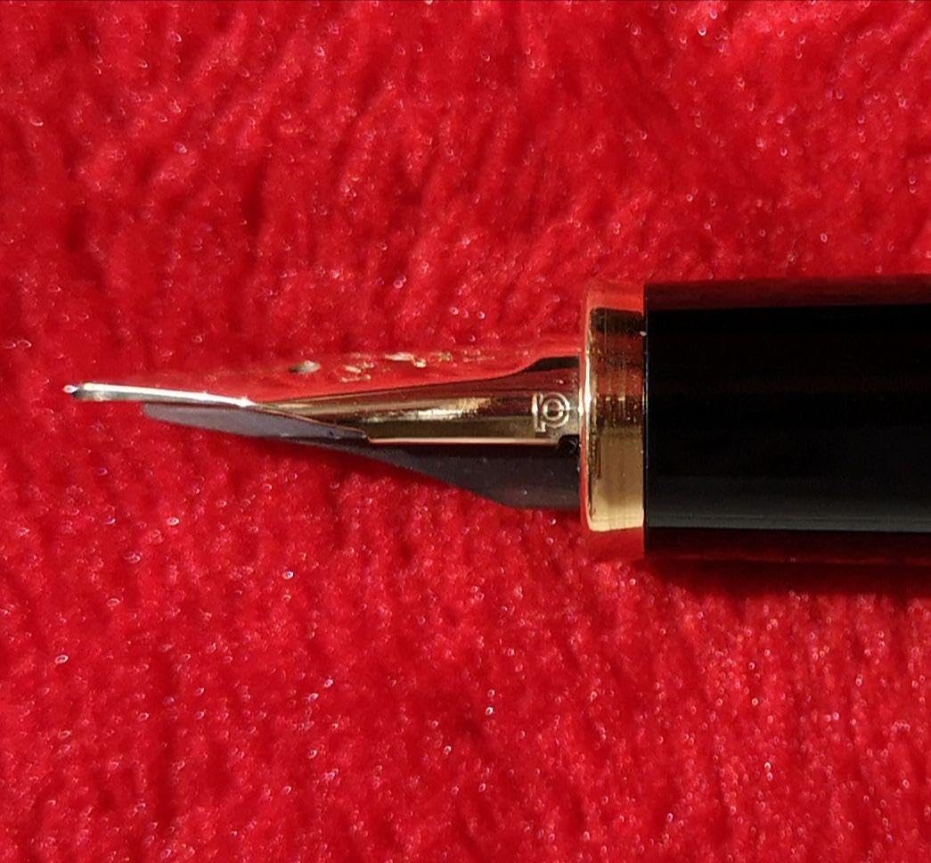 万年筆 PLAYBOY 14金 新品 希少 PLATINUMコラボ 箱インク付 Amazon.co.jp: 万年筆 PLAYBOY 14金 PLATINUMコラボ 箱インク付