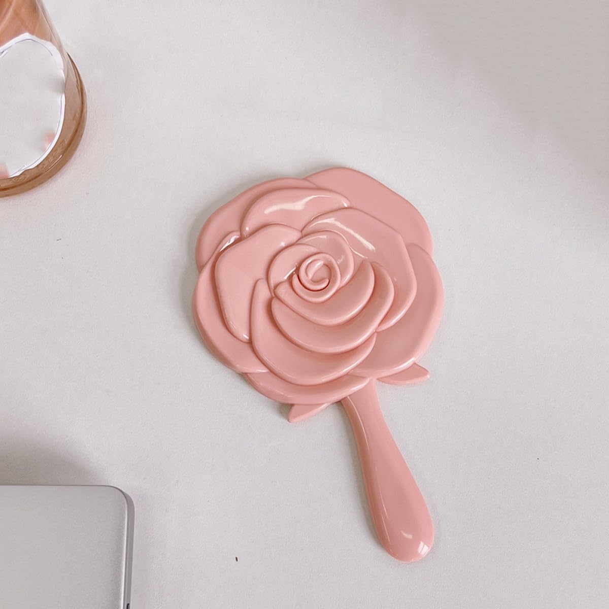 2pcs Handheld Makeup Mirror Portable Decorative Flower Handle Mirrors for Women Students Dormitory Cosmetic Accessory Household Vanity