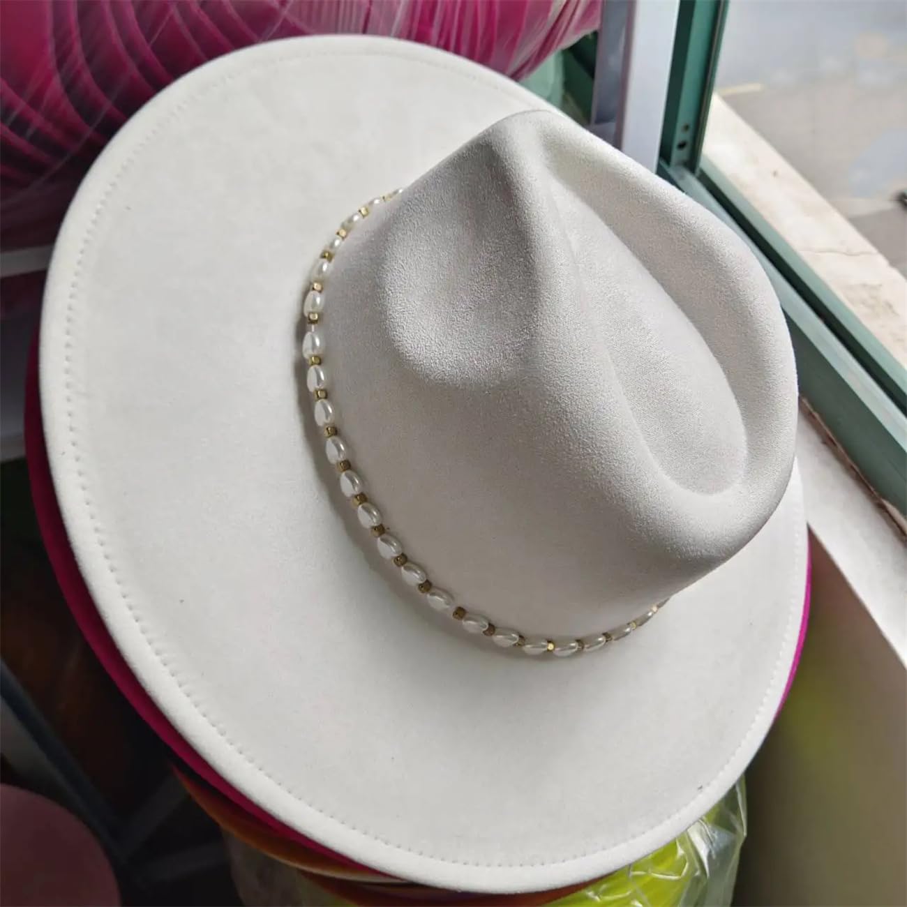 Cappello da chiesa Fedora a tesa larga in camoscio da donna per feste o matrimoni