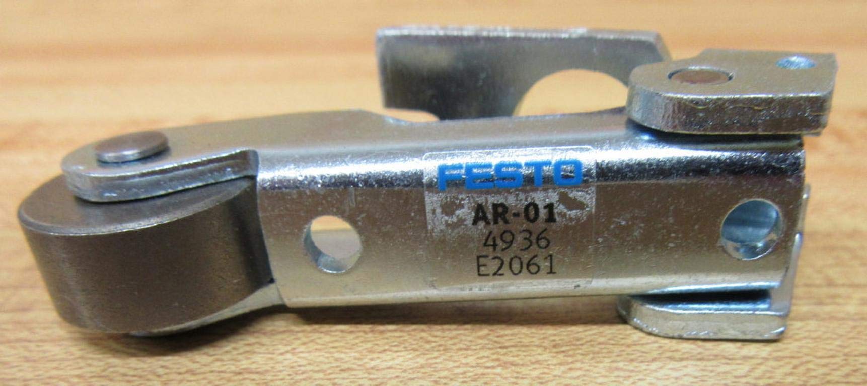 Festo - 4936 - Modèle - AR-01 - Levier à roulettes