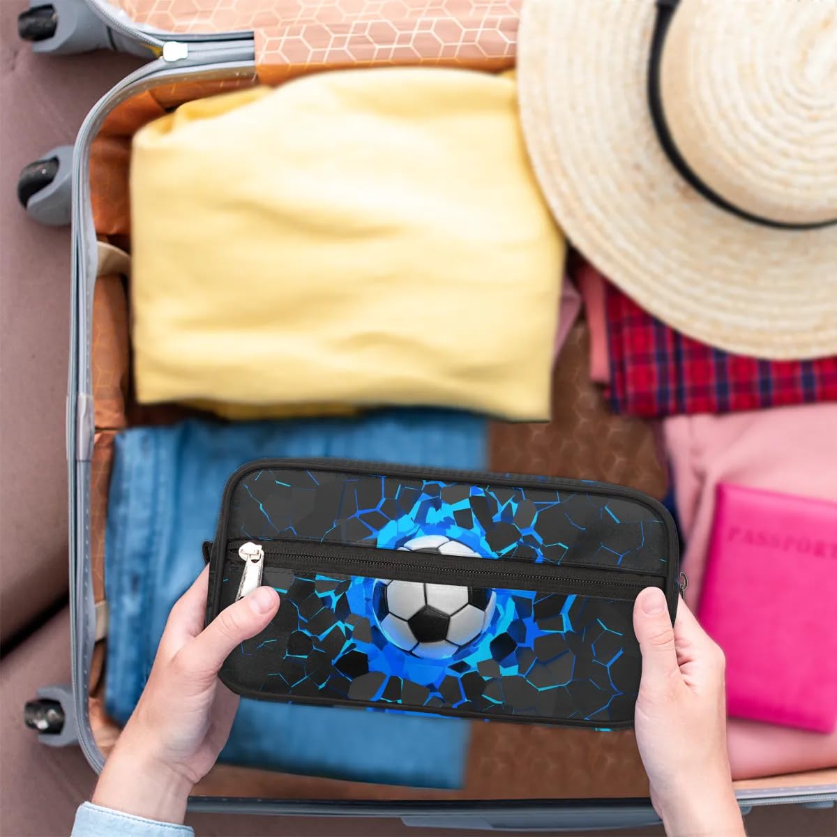Neceser de viaje para niños y hombres, kit colgante impermeable para afeitar, organizador de cosméticos, bolsa de maquillaje para accesorios de tocador de baño, Fútbol azul 3D, 10.5 x 4.4