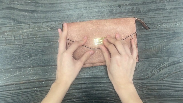 Isabelle Multifunctional Women's Envelope Style Crossbody Wallet