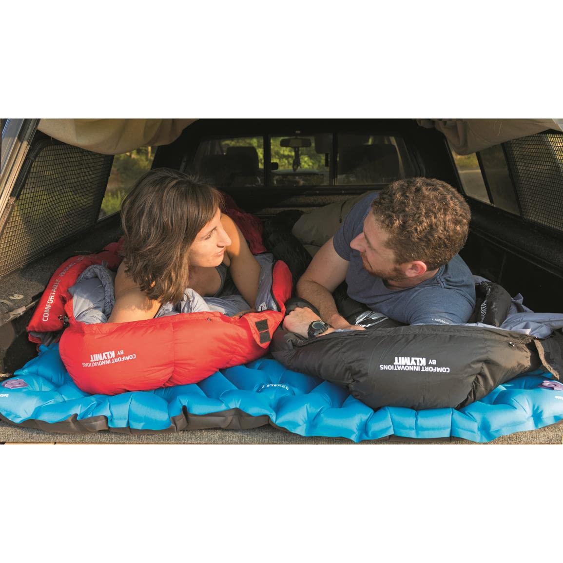 KLYMIT Matelas de Couchage Double V, 2 Personnes, Double Large (119,4 cm), léger et Confortable pour Le Camping, Les tentes pour Deux Personnes, Les Voyages et la randonnée