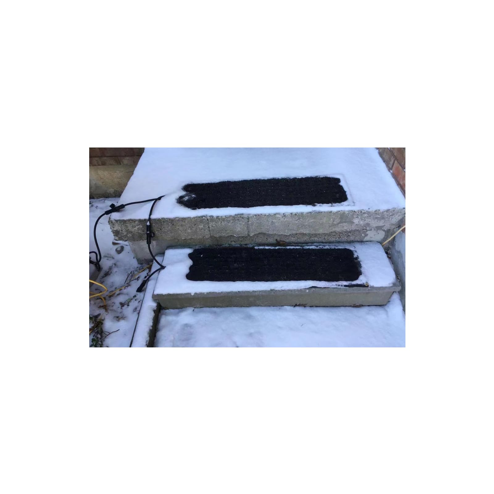 Tappetini per la fusione della neve per scale, tappetini in gomma riscaldati di alta qualità, tappetini antiscivolo per scale per sciogliere neve e ghiaccio (27 x 96 cm), riscaldano e
