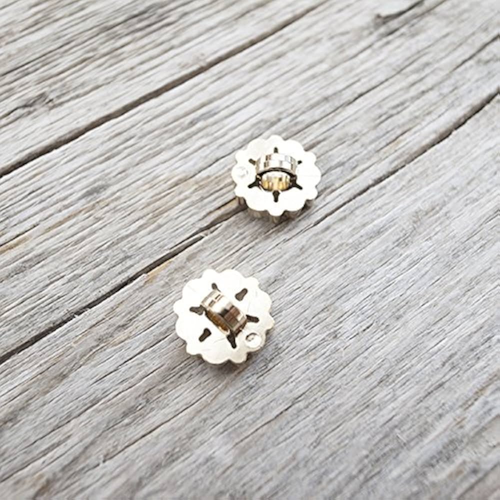 Amazon | 【ビジューボタン（装飾ボタン）】スワロフスキー