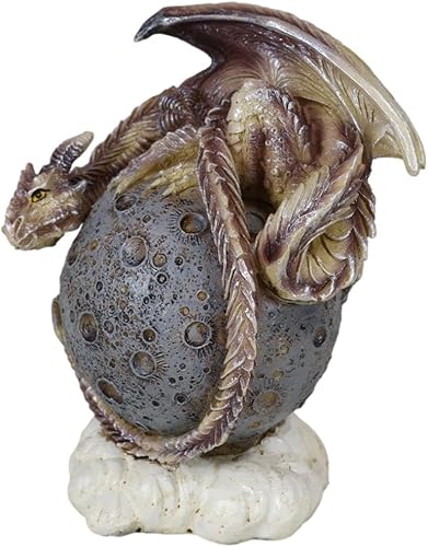 Miniatura 4 de Ebros Gift Dream Weaver Fantasy Wyrmling Dragon Sleeping On Cratered Moon Figurine 4.5" High Celestial Lunar Drake Calabozos y Dragones Decoración
