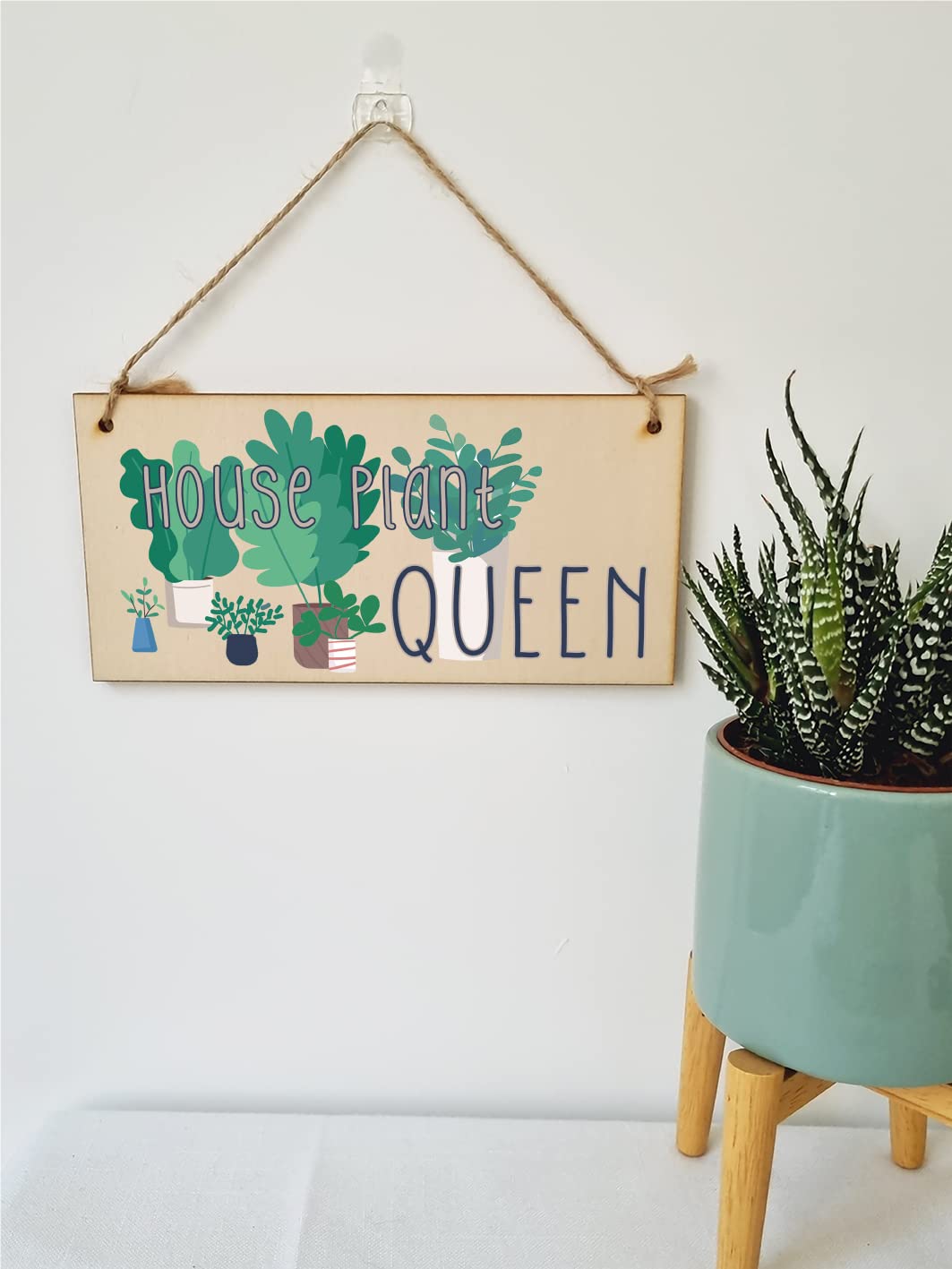 The Plum Penguin Handmade Wooden Hanging Wall Plaque House Plant Queen Funny House Plant Decorative Sign Friendship Mum Sister Gift - Image 2