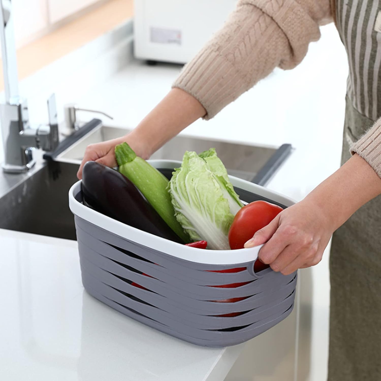 Plastic Storage Baskets with Handles Cube Basket Shower Caddy Tote Portable Storage Bins Organizer for Bathroom Dorm Household Storage Bedroom and Kitchen (Medium, Gray)