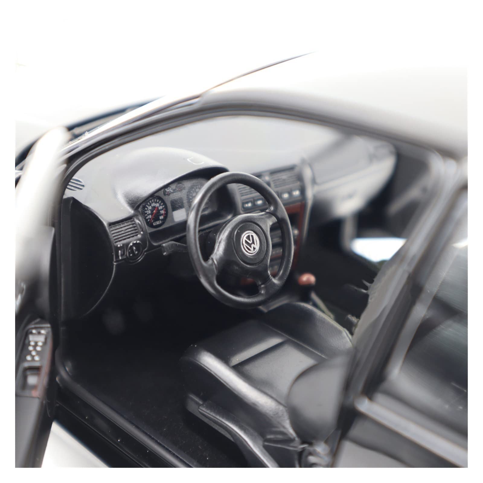 【絶版】VWゴルフIV GTI & ニュービートル 1/18 ダイキャストセット Amazon | 1:18 VWGOLF ゴルフ4用 IV GTI 1998 N188570/188574 ダイ