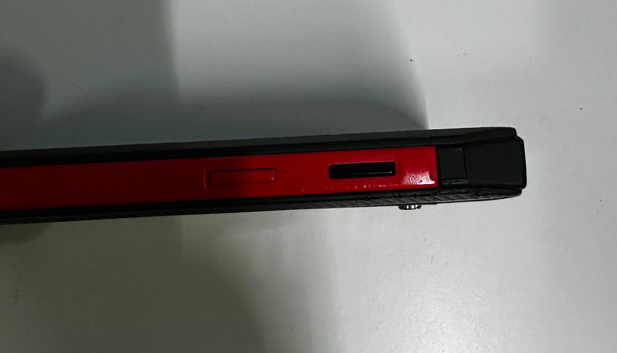 Crosscall Trekker-M1 Core Smartphone Portable Débloqué 4G (Ecran: 4,5 Pouces - 16 Go - Double Micro-SIM - Android) Noir/Rouge