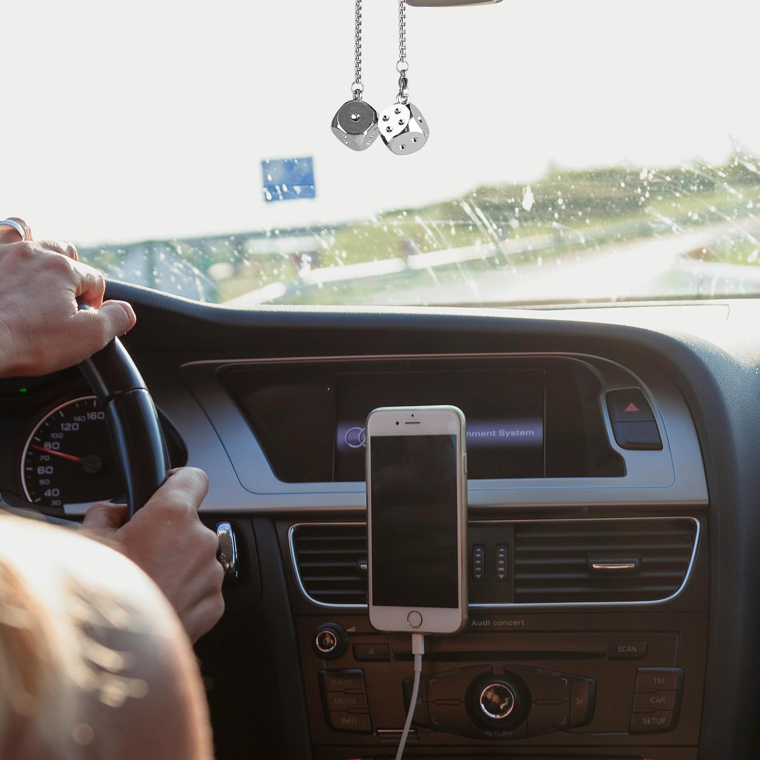 Tabanzhe Decorazione per dadi per auto per specchietto retrovisore, accessori da appendere per dadi in metallo per specchietto retrovisore con puntini decorazione per auto ornamento per interni auto