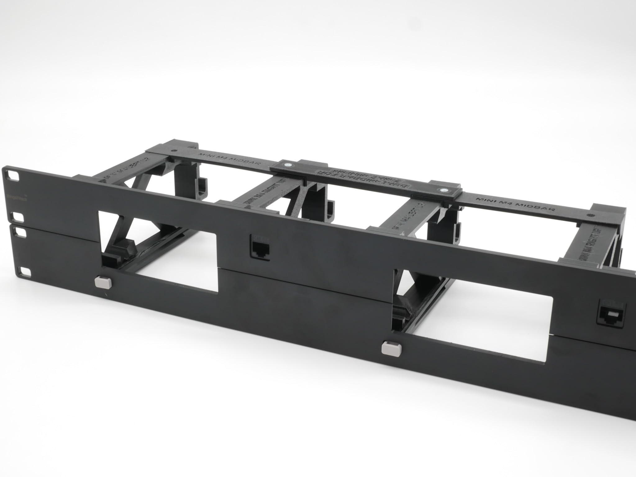 Supporto rack per 2 pz apple mac mini M4 - frontale stampato a iniezione - Rj45 keystone incl e braccio on/off remoto