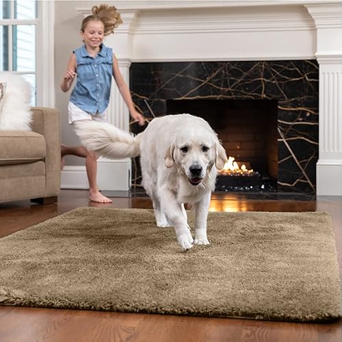 Gorilla Grip Ultra Soft Faux Fur Area Rug, Washable, Shed and Fade Resistant, Fluffy Shag Indoor Bedroom Rugs, Easy Clean, Luxury Home Decor, Living Room Floor, Nursery Carpets, 7.5x10 FT, Latte