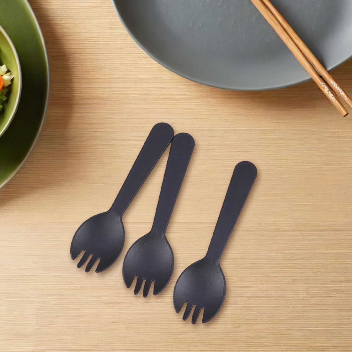 NOLITOY Sporks Utensils Versatile Black Plastic 200pcs Design 2-in-1 Stylish and Minimalist Disposable for Comfortable Dining Experience, for Dessert Cups and Party Use