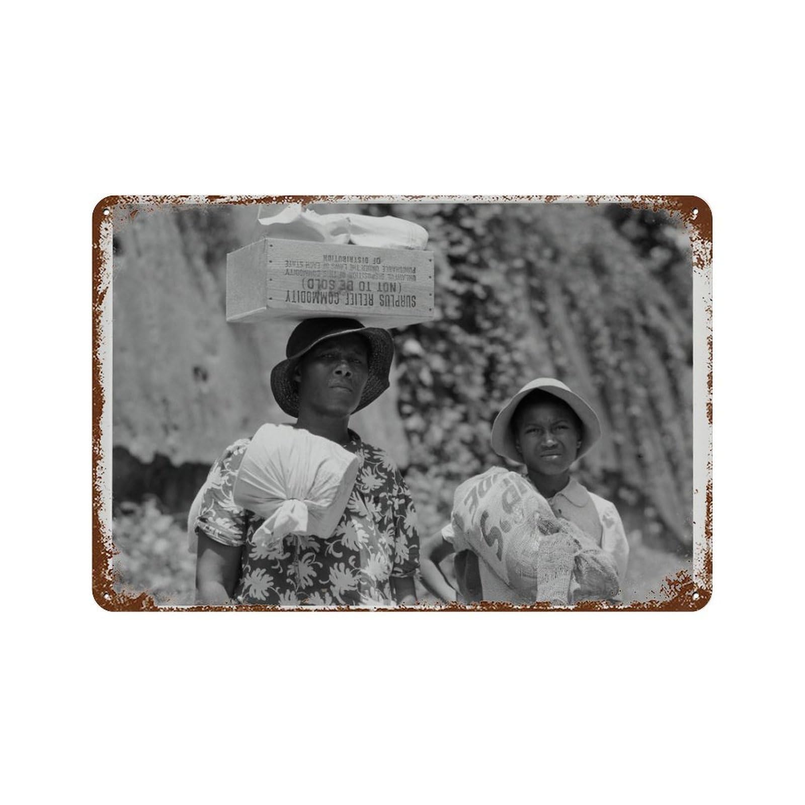 xiaoxiaoshen Vintage Black And White Photo ， African American Women, North Carolina Wall Decor Art Metal Tin Poster Modern Home Decor Art Home Bar Shop Decorations Vintage Sign 20x30cm