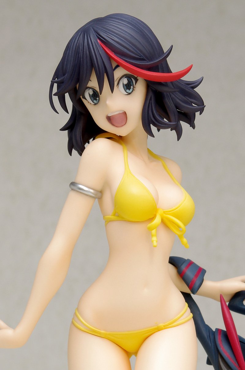 Amazon.co.jp: キルラキル 纏 流子 (1/10スケール PVC製塗装済み完成品 