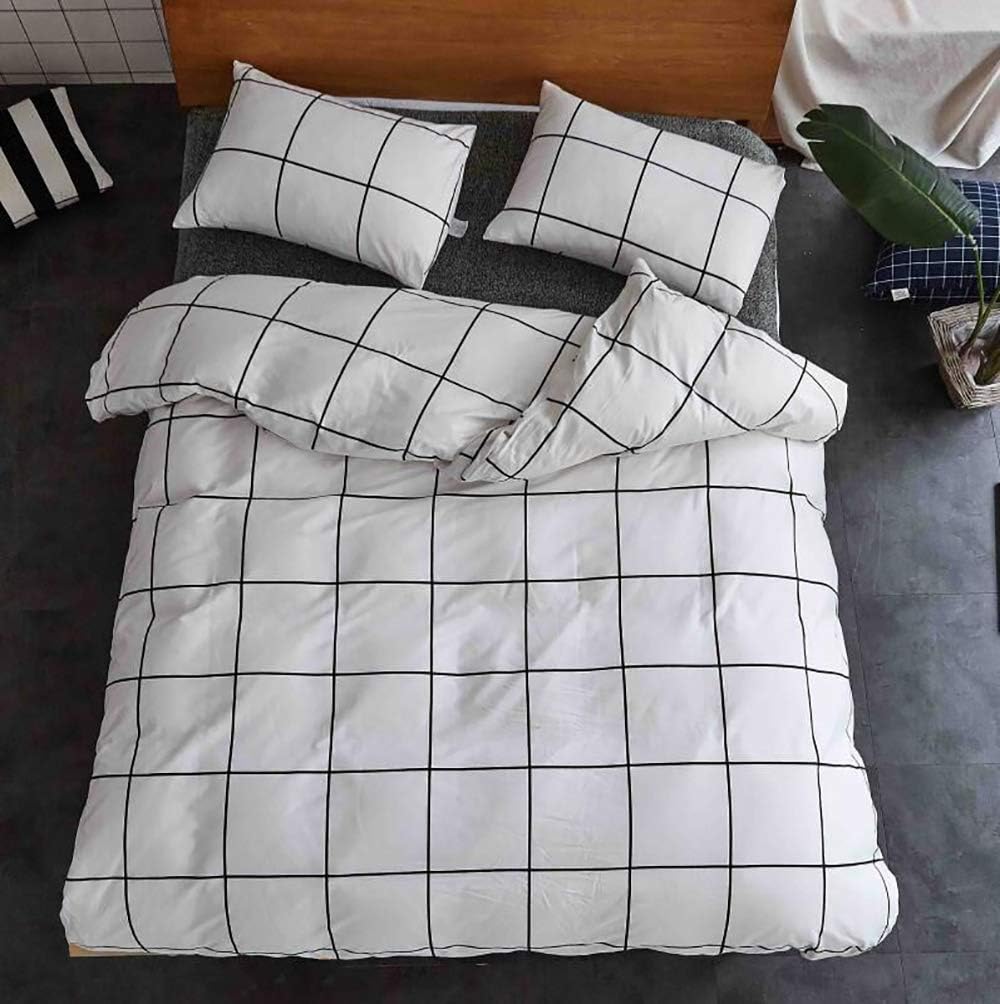 KAREVER White Grid Pillowcases 2 Packs Black White Plaid Pillow Covers Large Lattice Envelope Pillow Shams for Boys Girls Teens Adult White Checkered Bed Pillow Pillowcases Standard 20"x26"