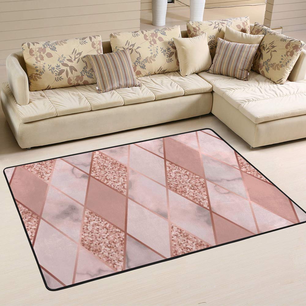 Tapis géométrique marbre rose Ruchen pour réchauffer un sol de salon froid