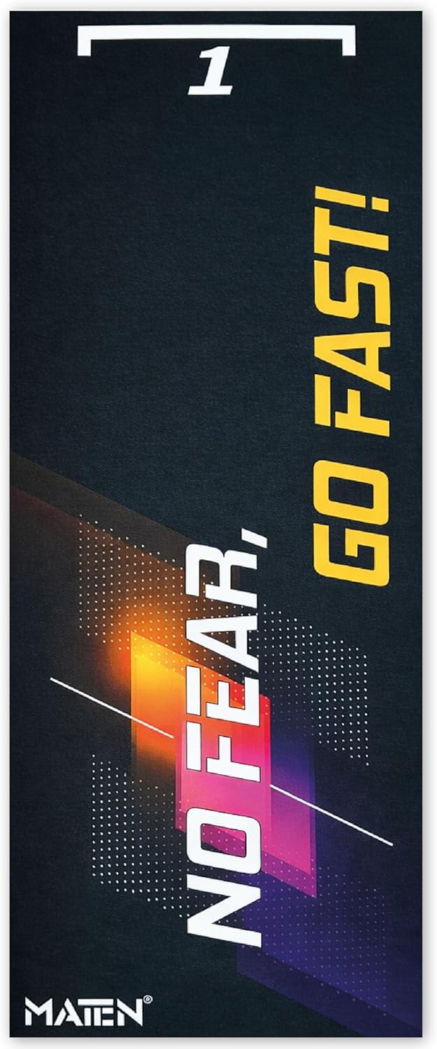 MATEN Tapis Moto pour Garage en Moquette Imprimée NO Fear, Fond antidérapant en Gel, 3 mm, idéal pour Atelier et Zone de Maintenance, Made in Italy.