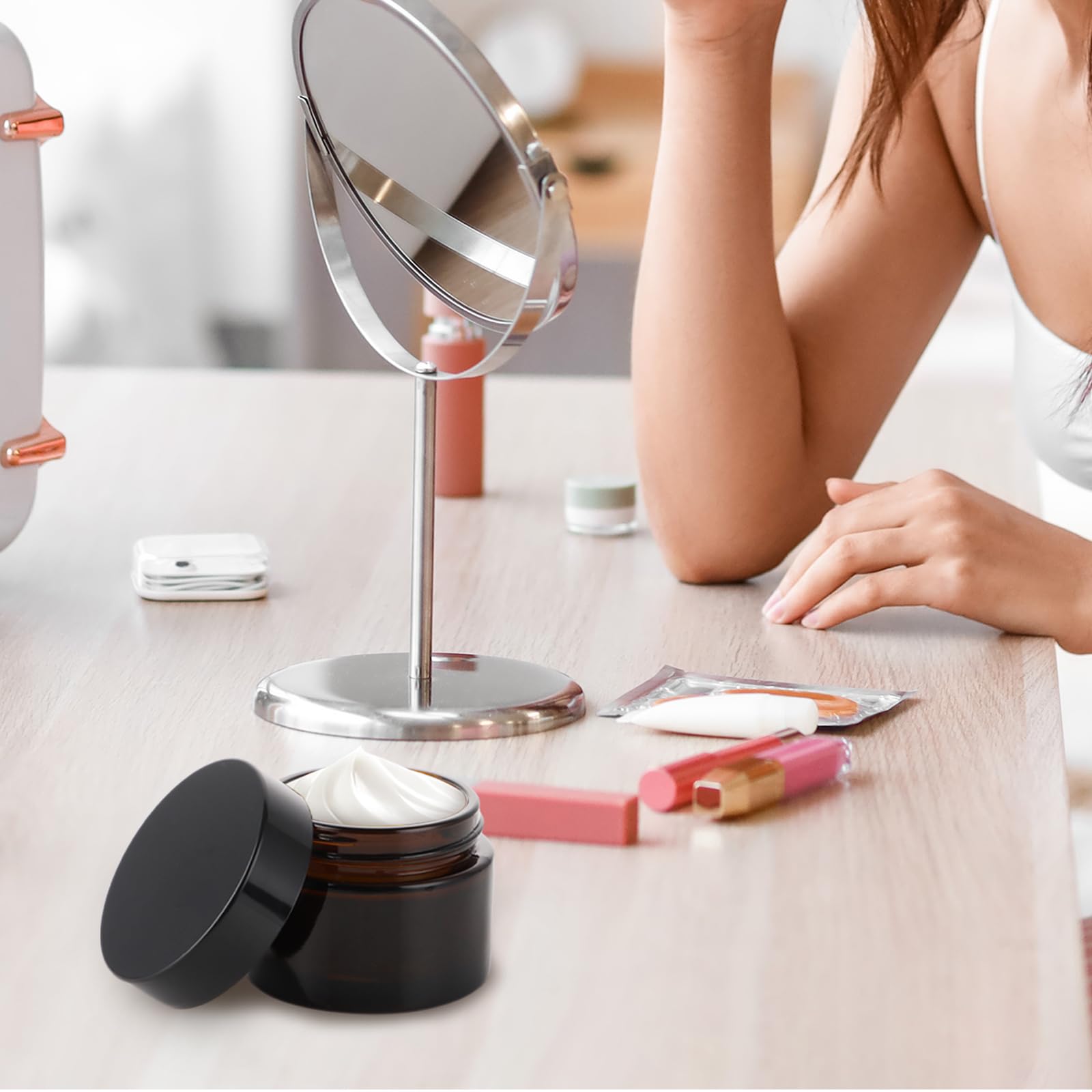 20 Stück Cremedosen zum Befüllen 50ml Glas, Glastiegel 50ml mit Deckel für Creme, Tiegel für Creme, Salbentiegel Braunglas mit Deckel und Liner für Kosmetika, Lotionen, Cremes